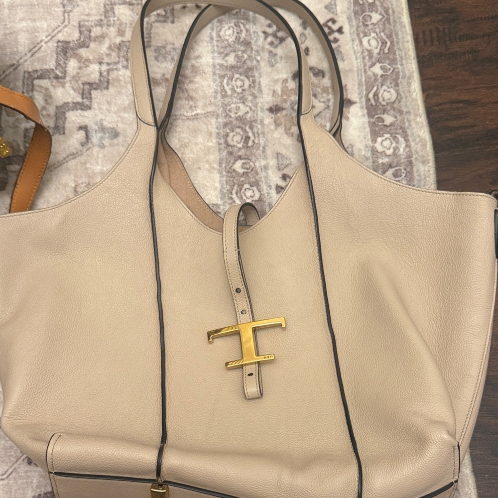 Elegant Beige Tote Bag